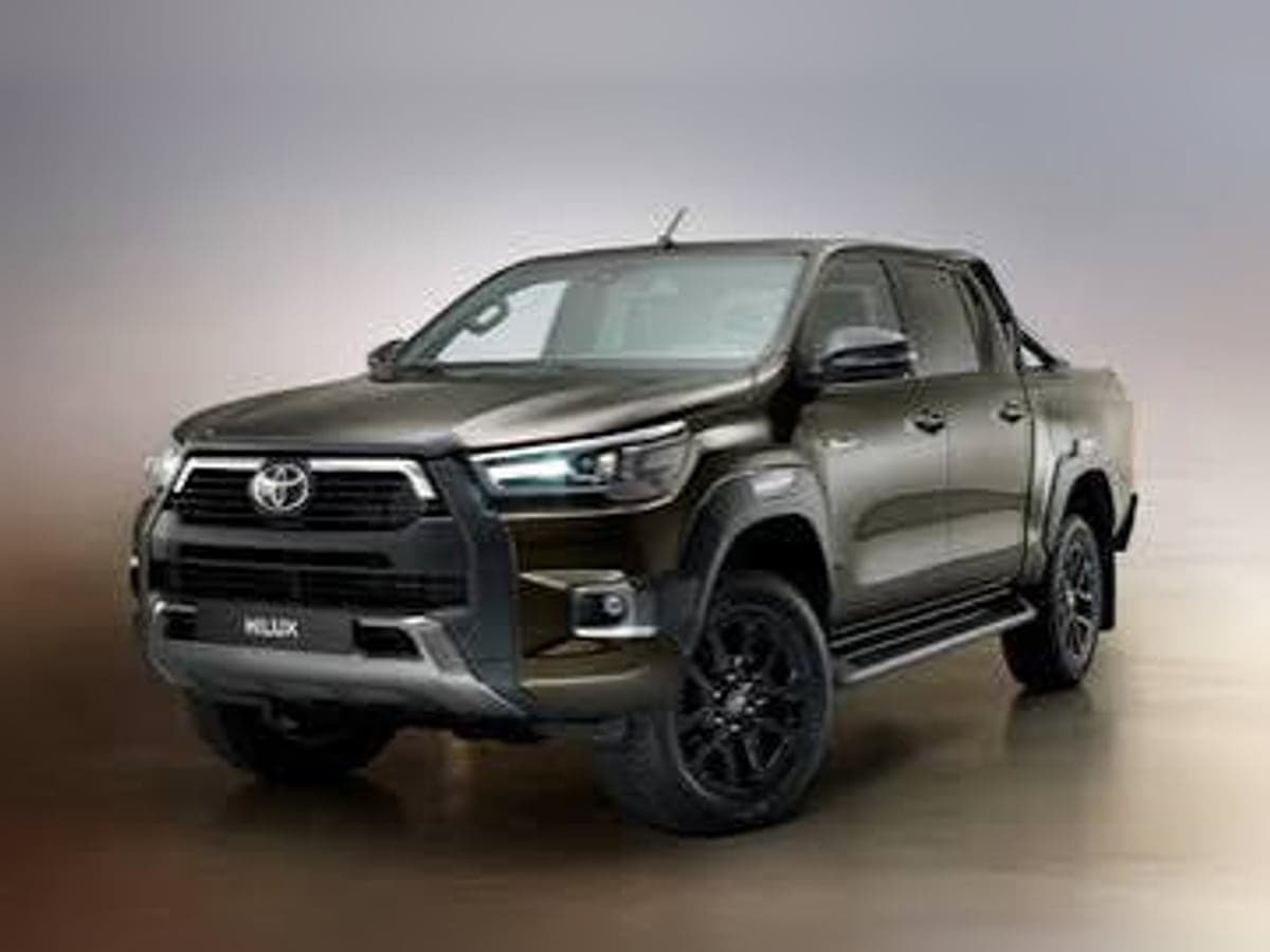 Toyota Hilux (Black)